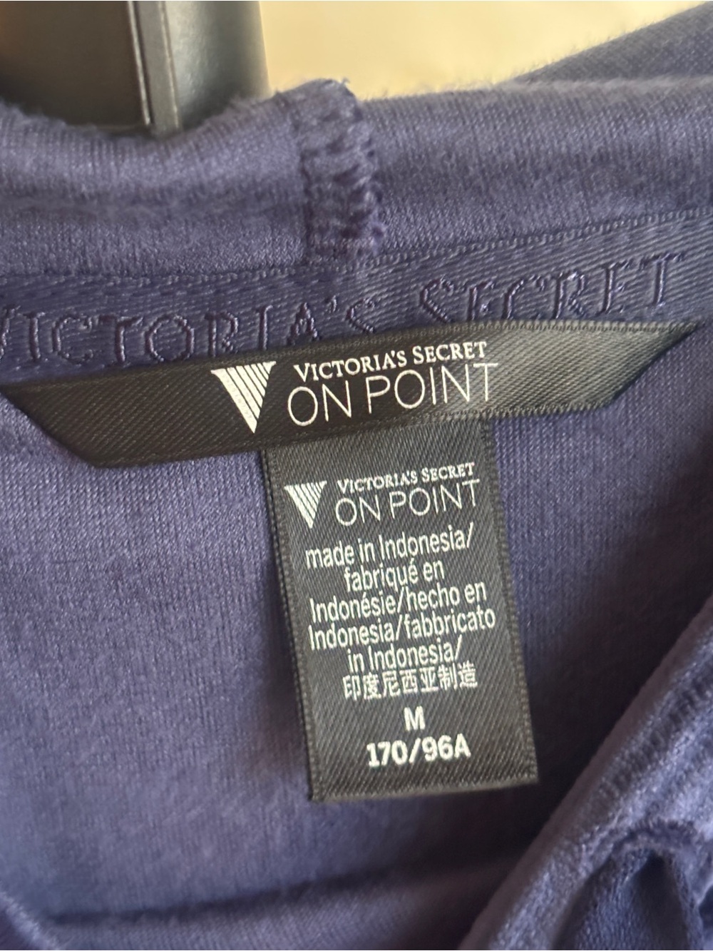 Victoria’s Secret On Point Navy Velour Ribbed Cropped Hoodie Medium - Picture 4 of 6